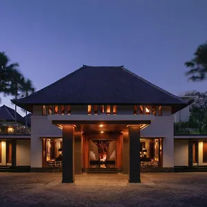 Awarta Nusa Dua & Villas 度假村